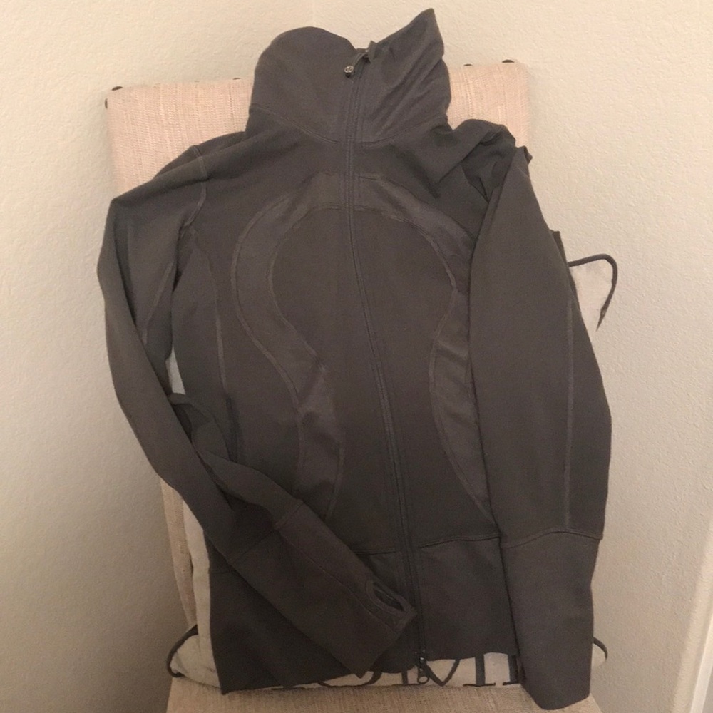 Lululemon grey/green zip up